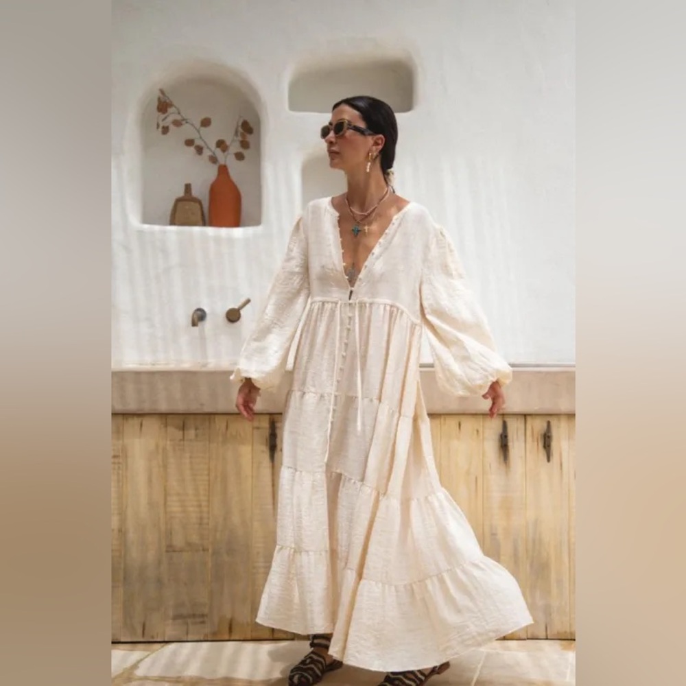 Dreaming Of Travel Midi Dress Natural